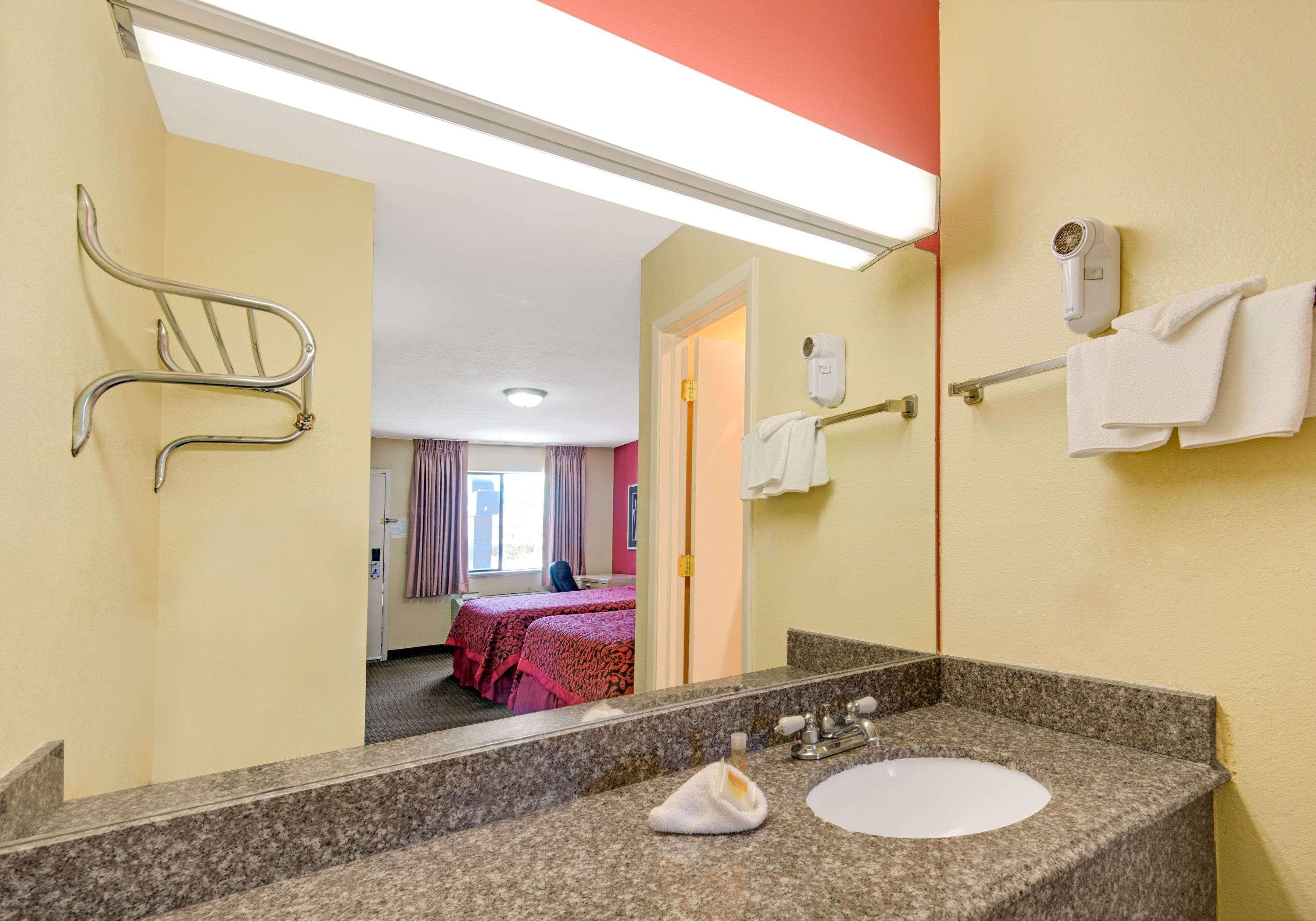 Days Inn By Wyndham East Albuquerque Ngoại thất bức ảnh